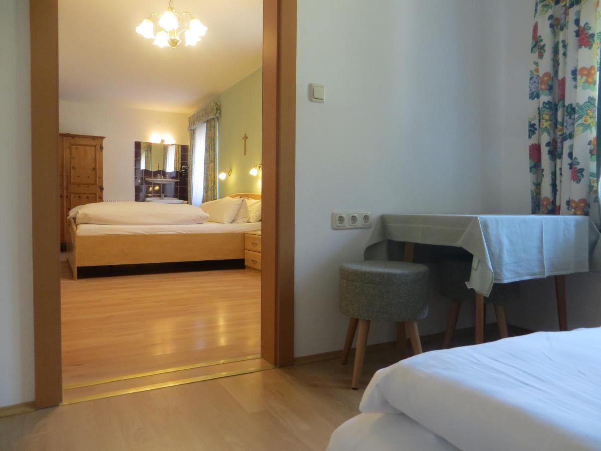 Hotel Garni Haus Jagerwirt Fuschl am See Pokój zdjęcie